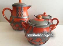 1.威海卫新和成锡壶_副本.jpg